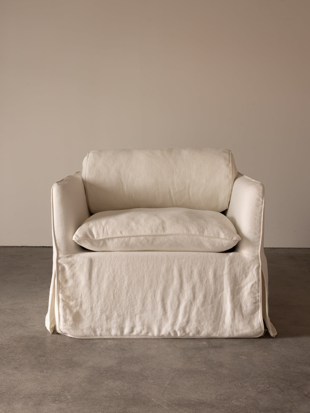 Linen armchair online