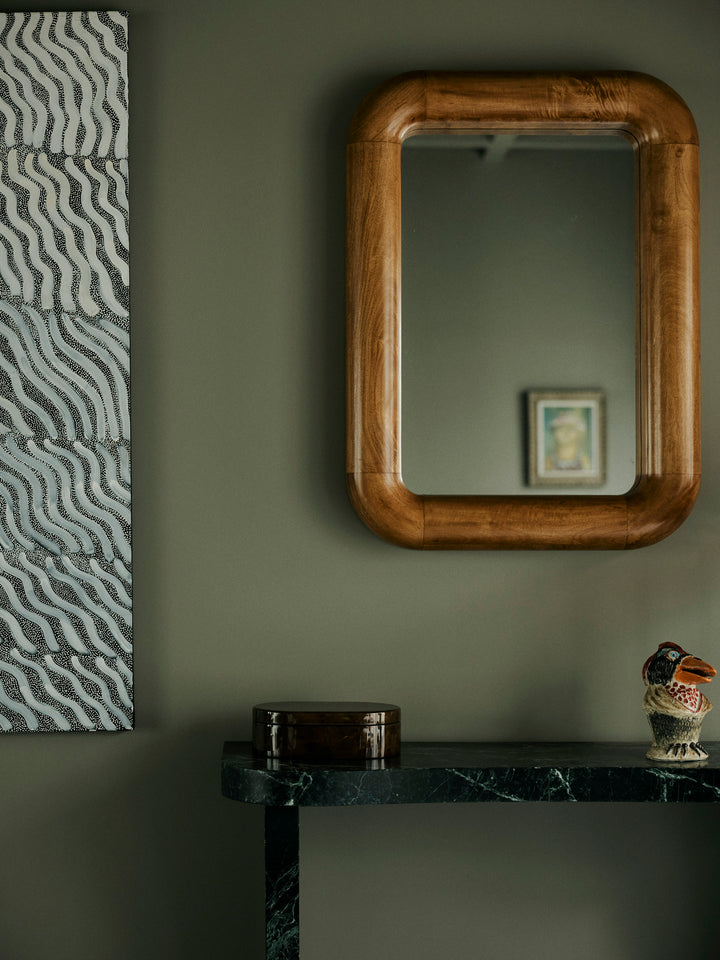 Dora Mirror