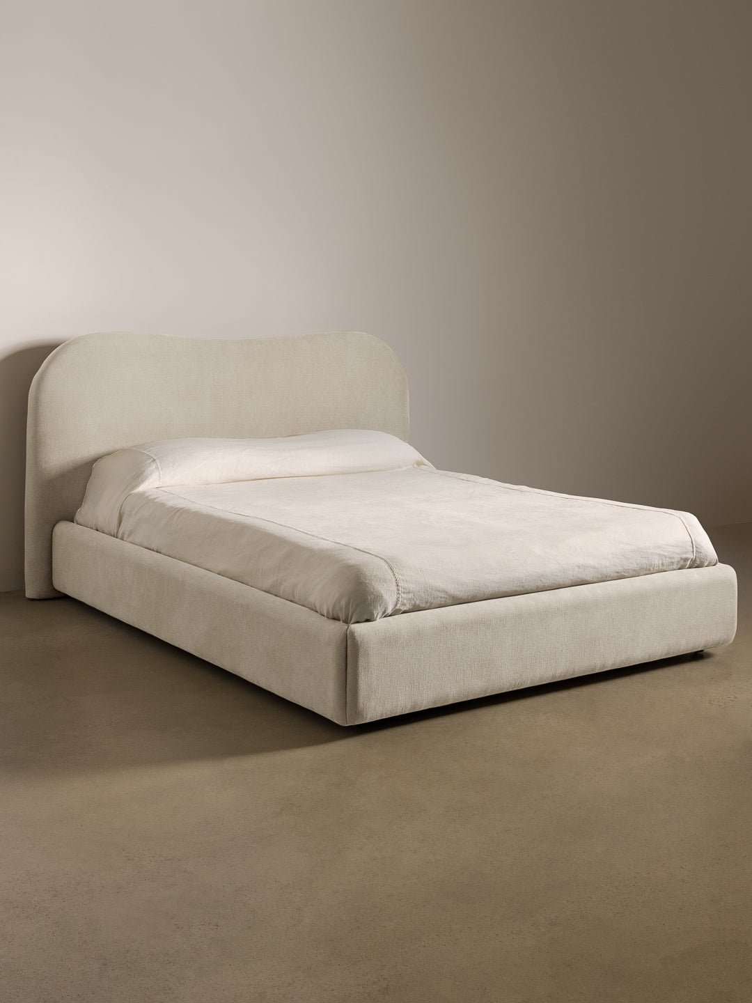 Remy Upholstered Bed Queen