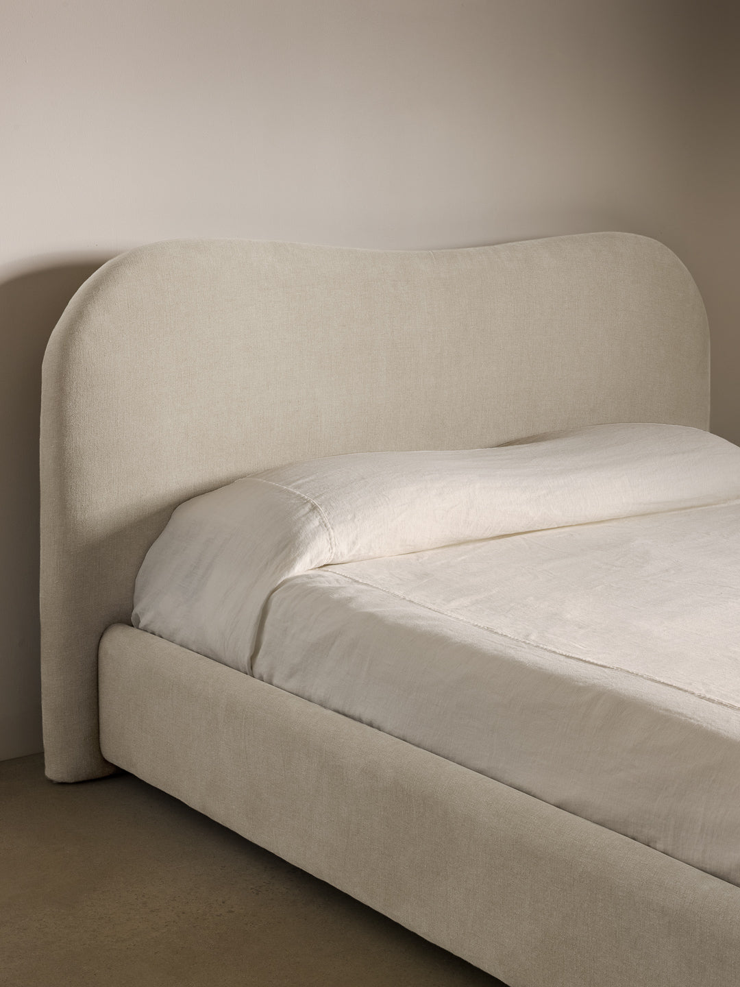 Remy Upholstered Bed Queen