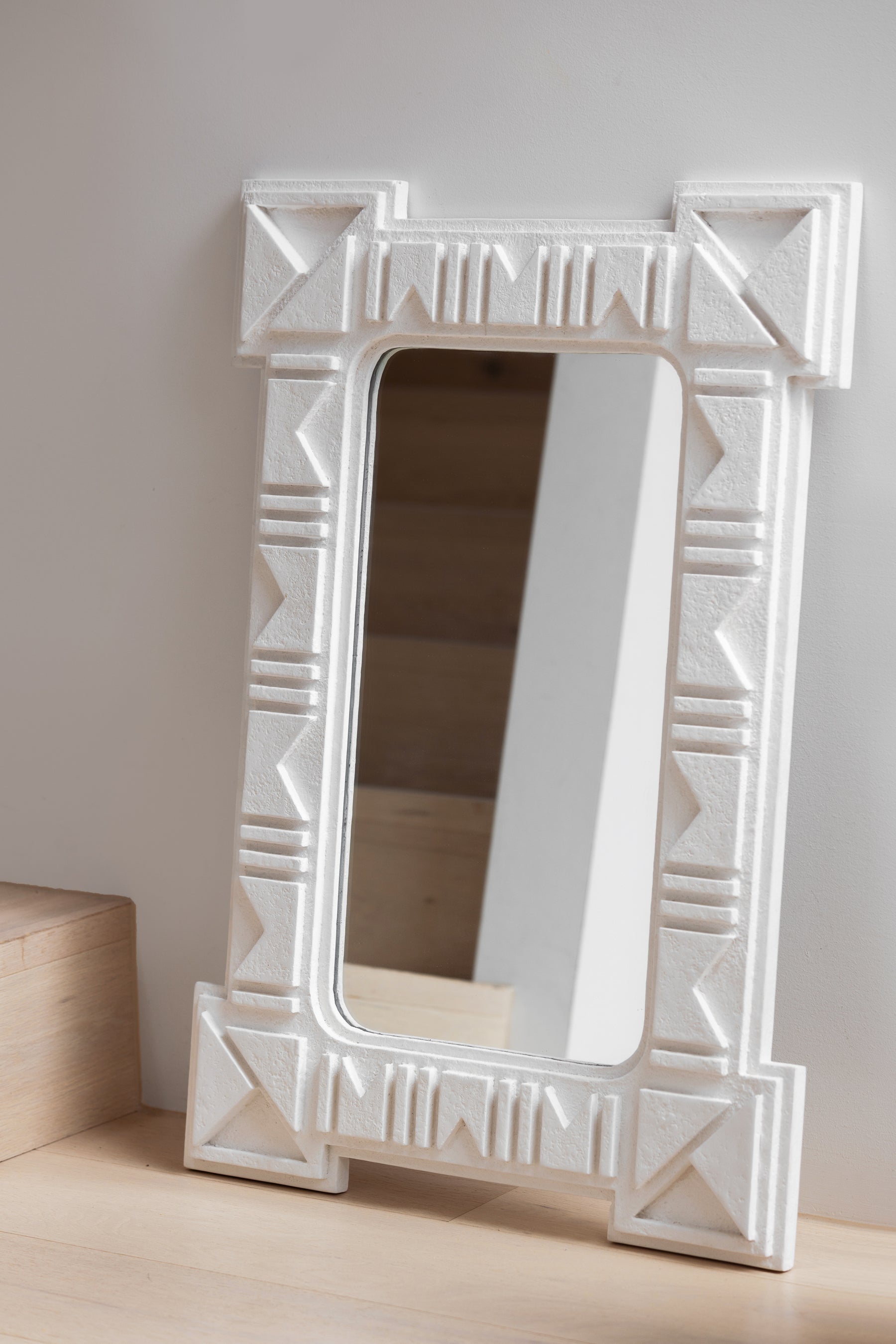 The Archae Mirror Rachel Donath